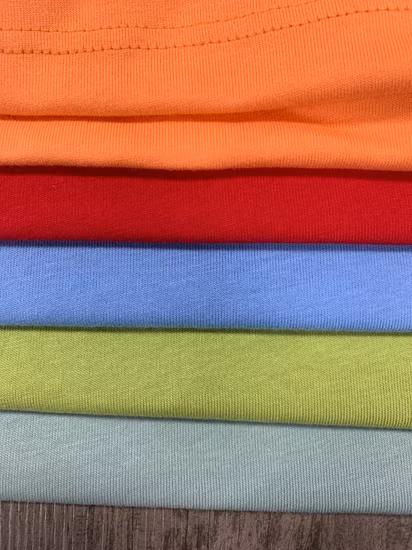 Camiseta ajustada con músculos de manga corta y estampado de pantalla personalizada, camisetas de algodón 100% orgánico de alta calidad para hombres